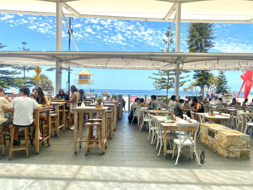 Surfers Paradise Beach Cafe adds a bar after taking over next door tenancy